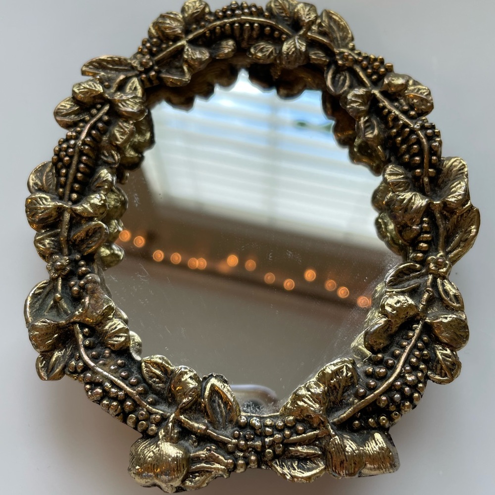 Antique Gold Mini Oval Mirror